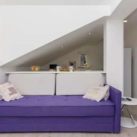 Apartment Lavender Plat Mlini